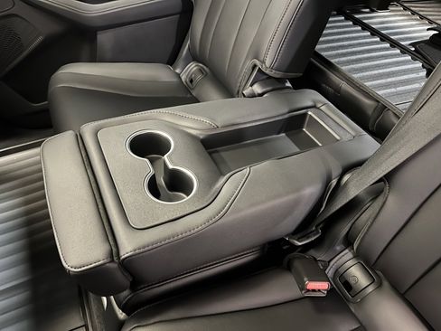 New 2026 Acura MDX SH-AWD image 15