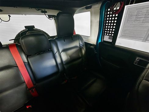 Used 2020 Jeep Wrangler Unlimited Rubicon w/ Quick Order Package 28Y Recon image 17