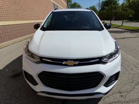 Used 2021 Chevrolet Trax LT w/ Redline Edition AWD/4WD image 14