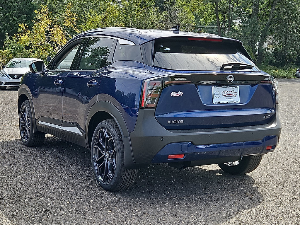 New 2027 Nissan Kicks SR AWD/4WD image 5
