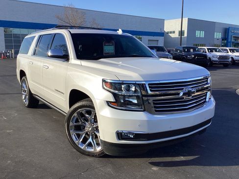 Used 2019 Chevrolet Suburban Premier image 7