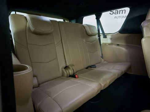 Used 2019 Cadillac Escalade ESV Platinum AWD/4WD image 30