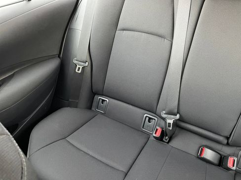 Used 2025 Toyota Corolla LE image 38