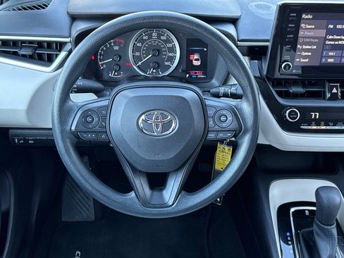 Used 2022 Toyota Corolla LE image 14