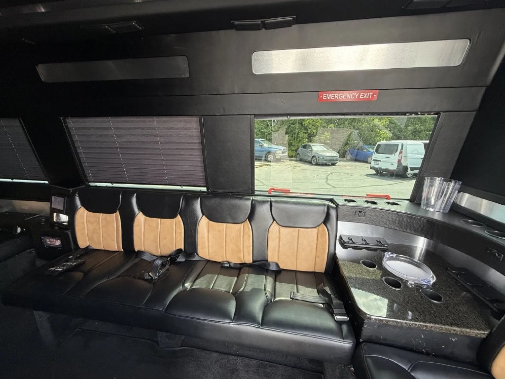 Used 2011 Mercedes-Benz Sprinter 2500 image 14