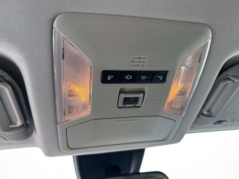 Used 2020 Toyota RAV4 XLE FWD image 27