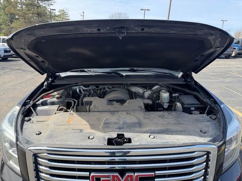 Used 2017 GMC Yukon XL SLT w/ Premium Edition image 31