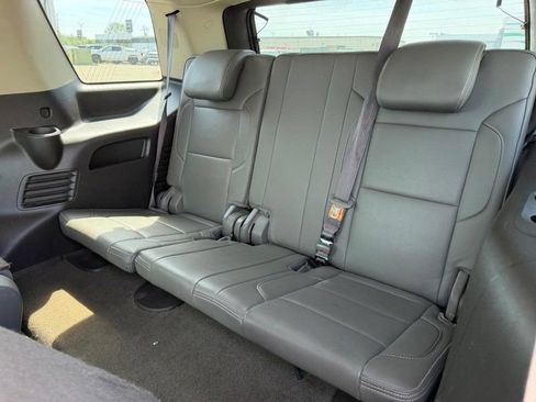Used 2017 GMC Yukon Denali w/ Open Road Package AWD/4WD image 9