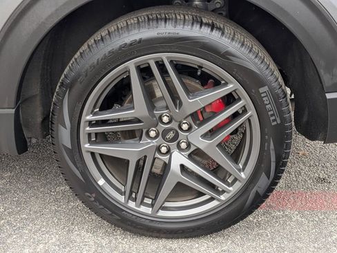 Used 2025 Ford Explorer ST-Line w/ ST-Line Street Pack image 29