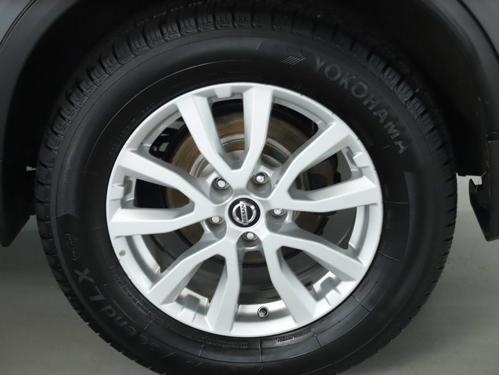 Used 2020 Nissan Rogue SV AWD/4WD image 40