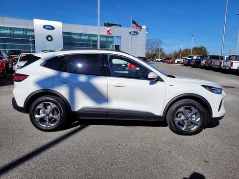 New 2026 Ford Escape ST-Line Select w/ Equipment Group 401A image 11