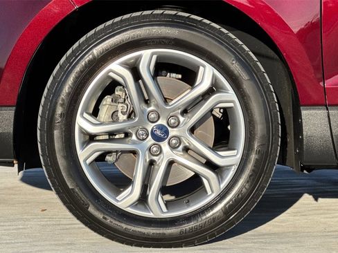Used 2018 Ford Edge Titanium w/ Equipment Group 302A image 26