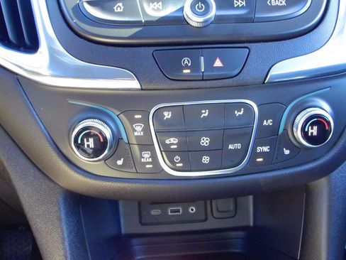 Used 2024 Chevrolet Equinox LT image 22