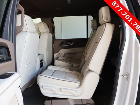 New 2026 GMC Yukon XL Denali image 15