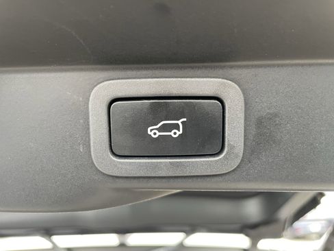 Used 2020 Land Rover Range Rover Sport HSE image 37