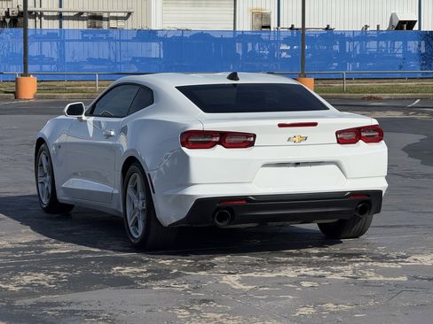 Used 2019 Chevrolet Camaro LT RWD image 10