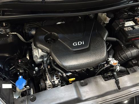 Used 2014 Hyundai Accent SE FWD image 37