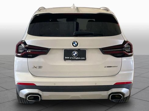 Used 2024 BMW X3 xDrive30i w/ Convenience Package AWD/4WD image 4