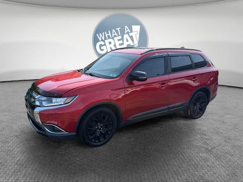 Used 2018 Mitsubishi Outlander LE AWD/4WD image 8