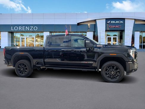 Used 2024 GMC Sierra 3500 AT4 w/ AT4 Premium Plus Package image 4