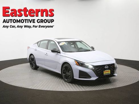 Used 2023 Nissan Altima 2.5 SR w/ SR Premium Package FWD image 51