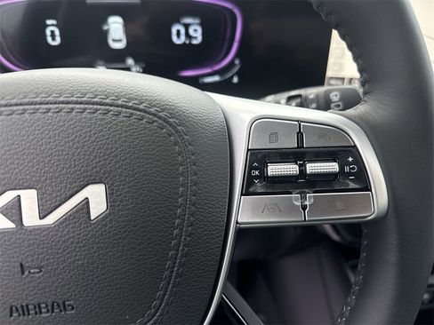 New 2025 Kia Telluride S image 20