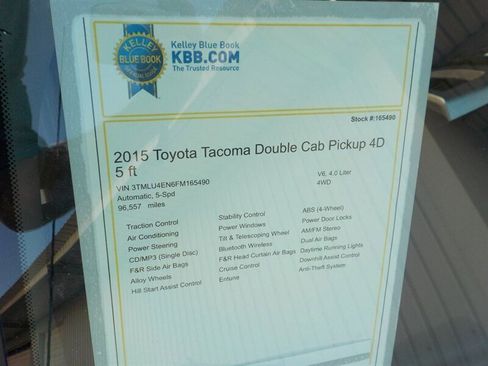 Used 2015 Toyota Tacoma 4x4 Double Cab w/ TRD Off-Road Package image 18