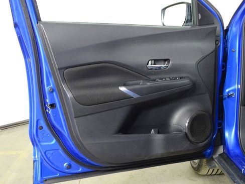 Used 2023 Nissan Kicks SV image 16