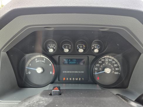 Used 2012 Ford F550 4x4 Regular Cab Super Duty w/ PWR Equipment Group image 9