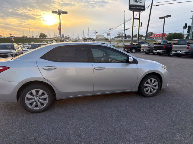 Used 2014 Toyota Corolla LE FWD image 14