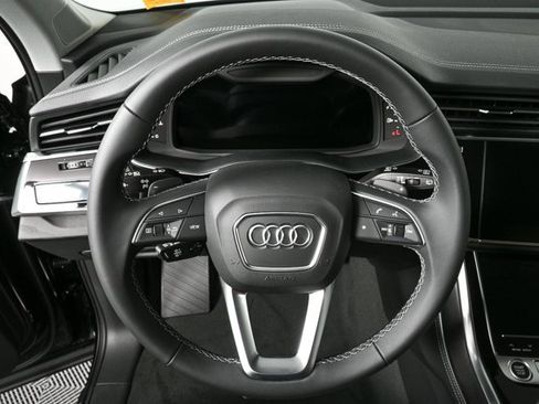 New 2025 Audi Q7 3.0T Premium Plus image 9