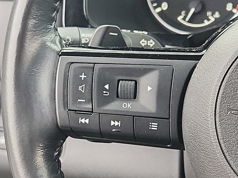 Used 2022 Nissan Pathfinder SL AWD/4WD image 20