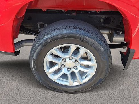 Used 2022 Chevrolet Silverado 1500 LT RWD image 7