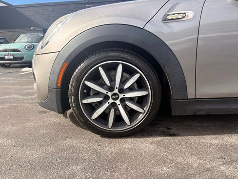 Used 2016 MINI Cooper S image 11