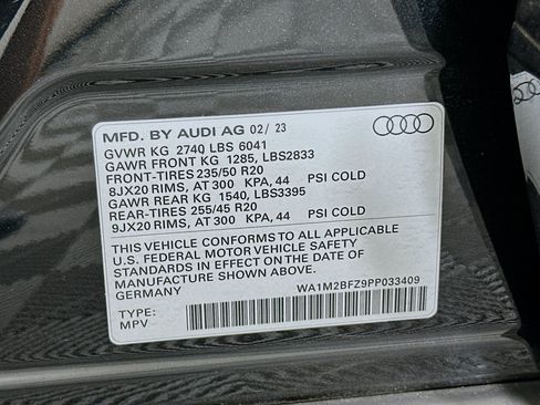 Used 2023 Audi Q4 e-tron Prestige AWD/4WD image 12