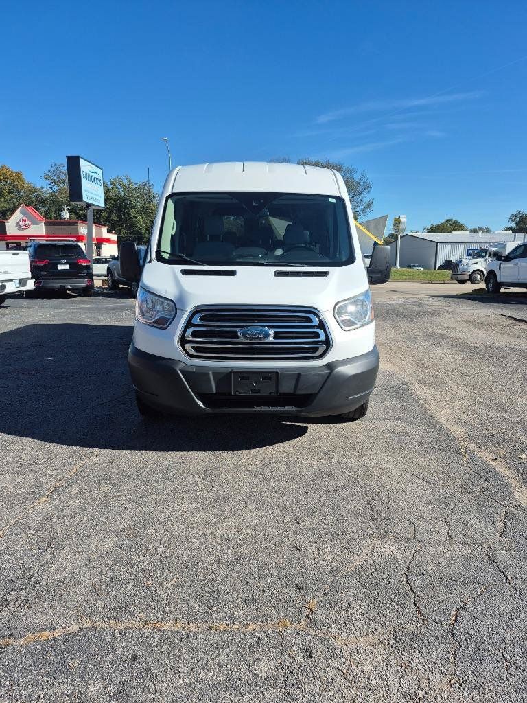 Used 2018 Ford Transit 350 XLT RWD image 4