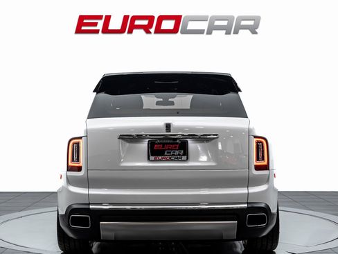 Used 2022 Rolls-Royce Cullinan image 5