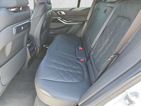 Used 2026 BMW X5 sDrive40i w/ M Sport Package RWD image 19