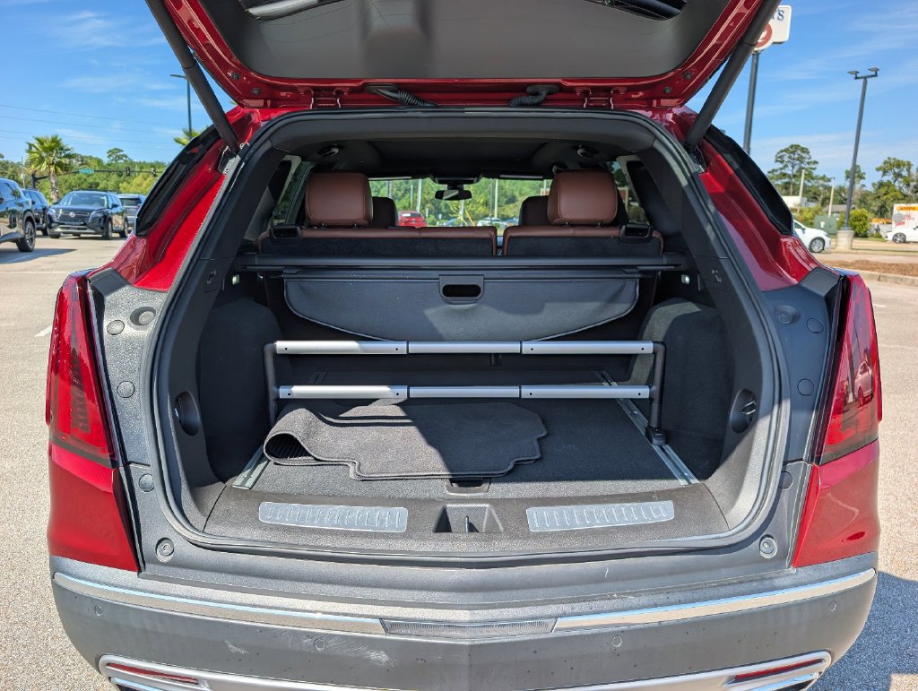 Used 2023 Cadillac XT5 Premium Luxury FWD image 6