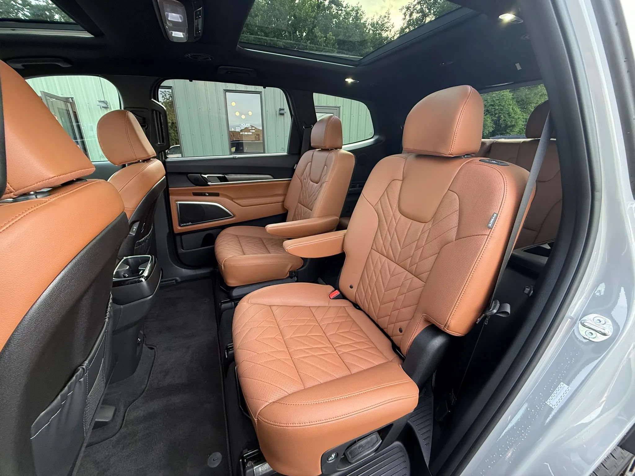 Used 2025 Kia Telluride SX X-Line AWD/4WD image 25