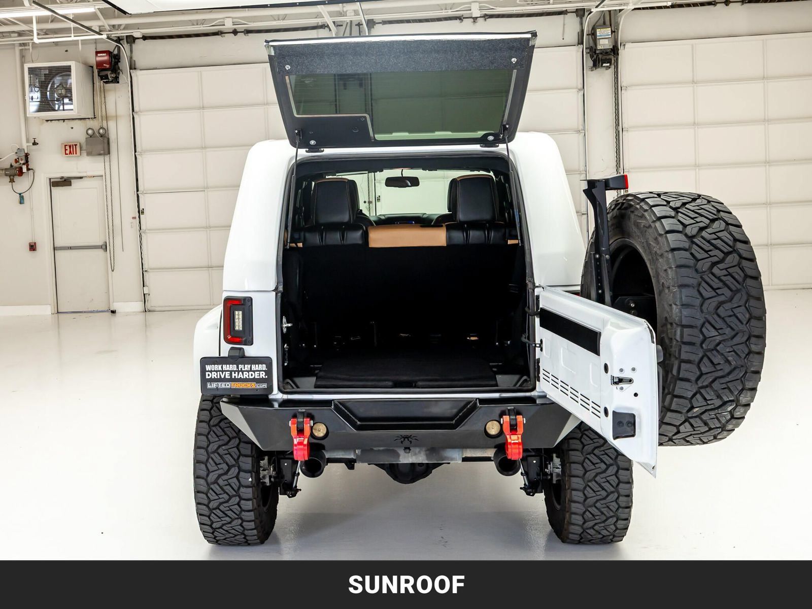 Used 2017 Jeep Wrangler Unlimited Sport w/ Quick Order Package 24S AWD/4WD image 7