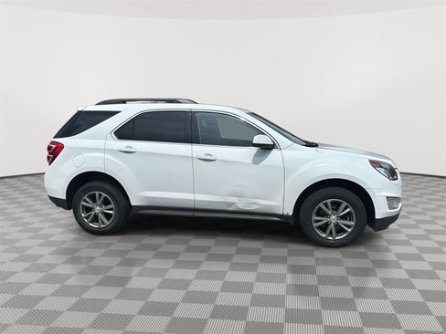 Used 2017 Chevrolet Equinox LT w/ Convenience Package FWD image 24