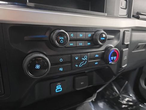 Certified 2024 Ford F250 XLT AWD/4WD image 19