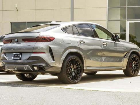 Used 2025 BMW X6 xDrive40i w/ Executive Package AWD/4WD image 12
