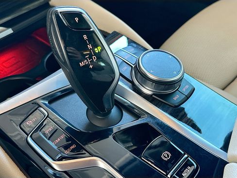 Certified 2023 BMW 540i w/ Premium Package image 17