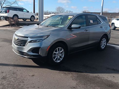 Used 2024 Chevrolet Equinox LT image 11