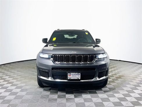 Used 2024 Jeep Grand Cherokee L Limited image 8