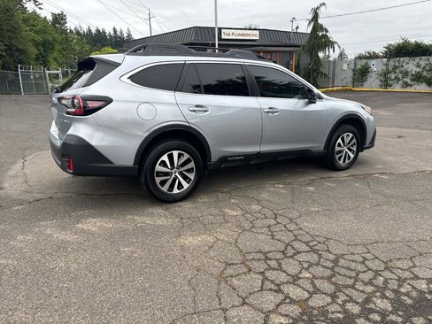 Used 2020 Subaru Outback Premium AWD/4WD image 9