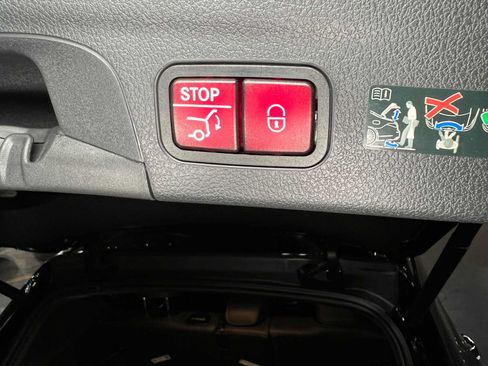 Certified 2026 Mercedes-Benz GLE 350 4MATIC image 17