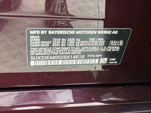 Used 2025 BMW X7 M60i AWD/4WD image 25
